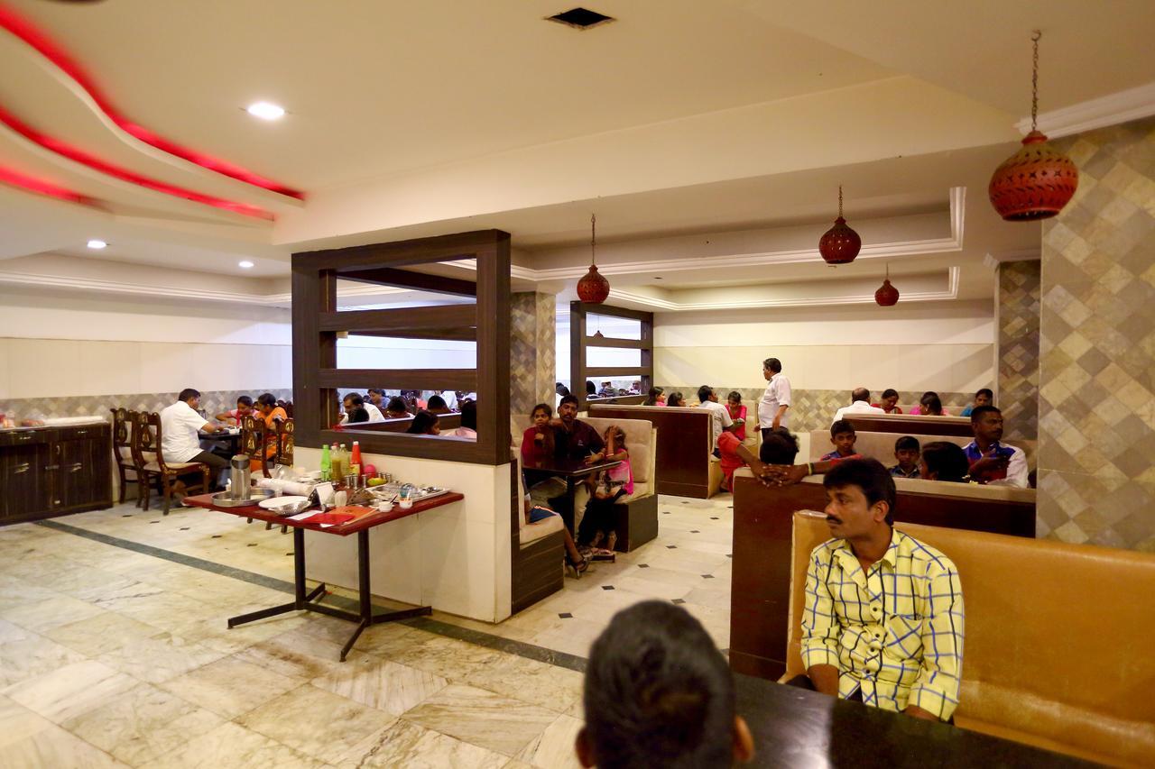 Hotel Charring Cross Ooty Kültér fotó